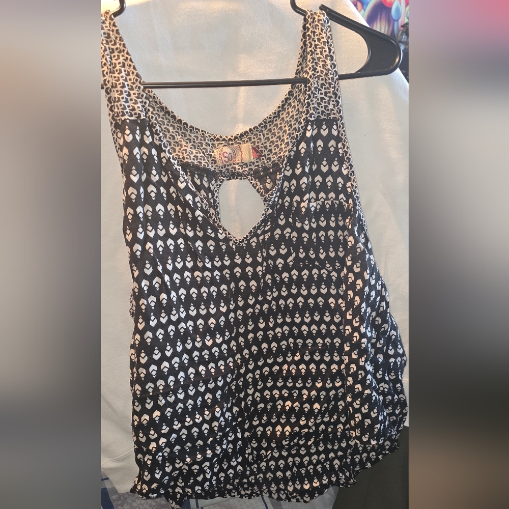Black and White Patterned Sleeveless Top